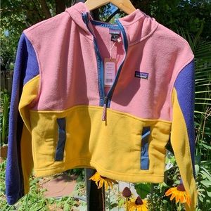 Kids’ sample Medium Patagonia half-zip hooded jacket in pink, blue, and yellow